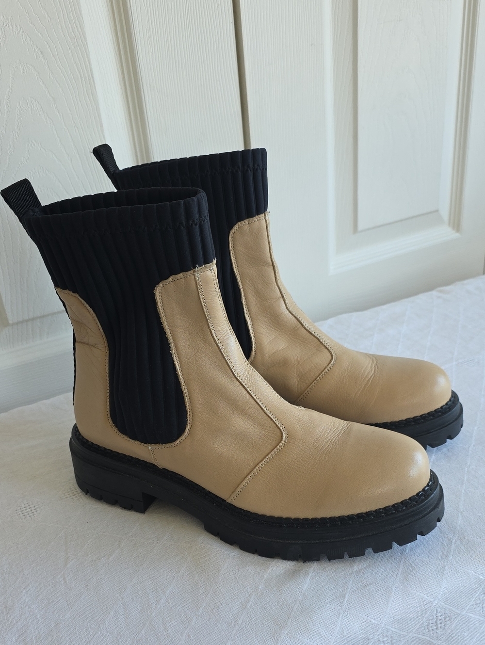 Anthropologie Beige Leather Chelsea Lug Boots with Black Ribbed Ankles Size 40